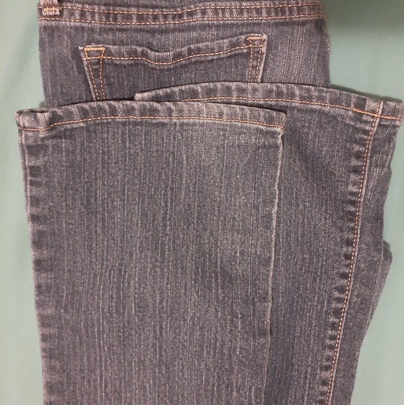 🦋4/20$🦋 Kids or Teenager's Old Navy Boot-Cut Blue  jeans. - Picture 6 of 6